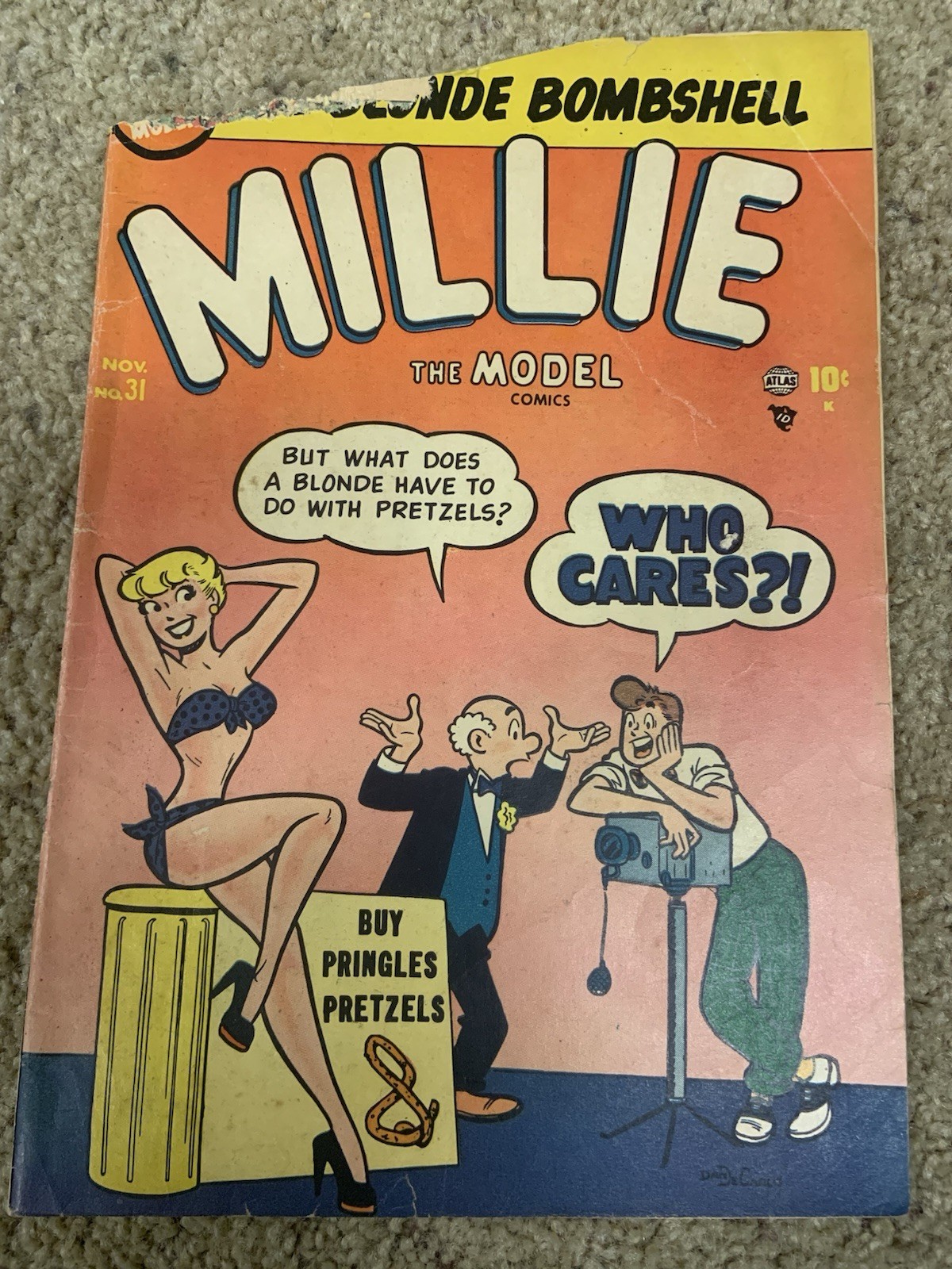 Millie The Model #31 SEXY BATHING SUIT COVER (Marvel 1951) Dan DeCarlo GGA Millie The Model #31 SEXY BATHING SUIT COVER (Marvel 1951) Dan DeCarlo GGA