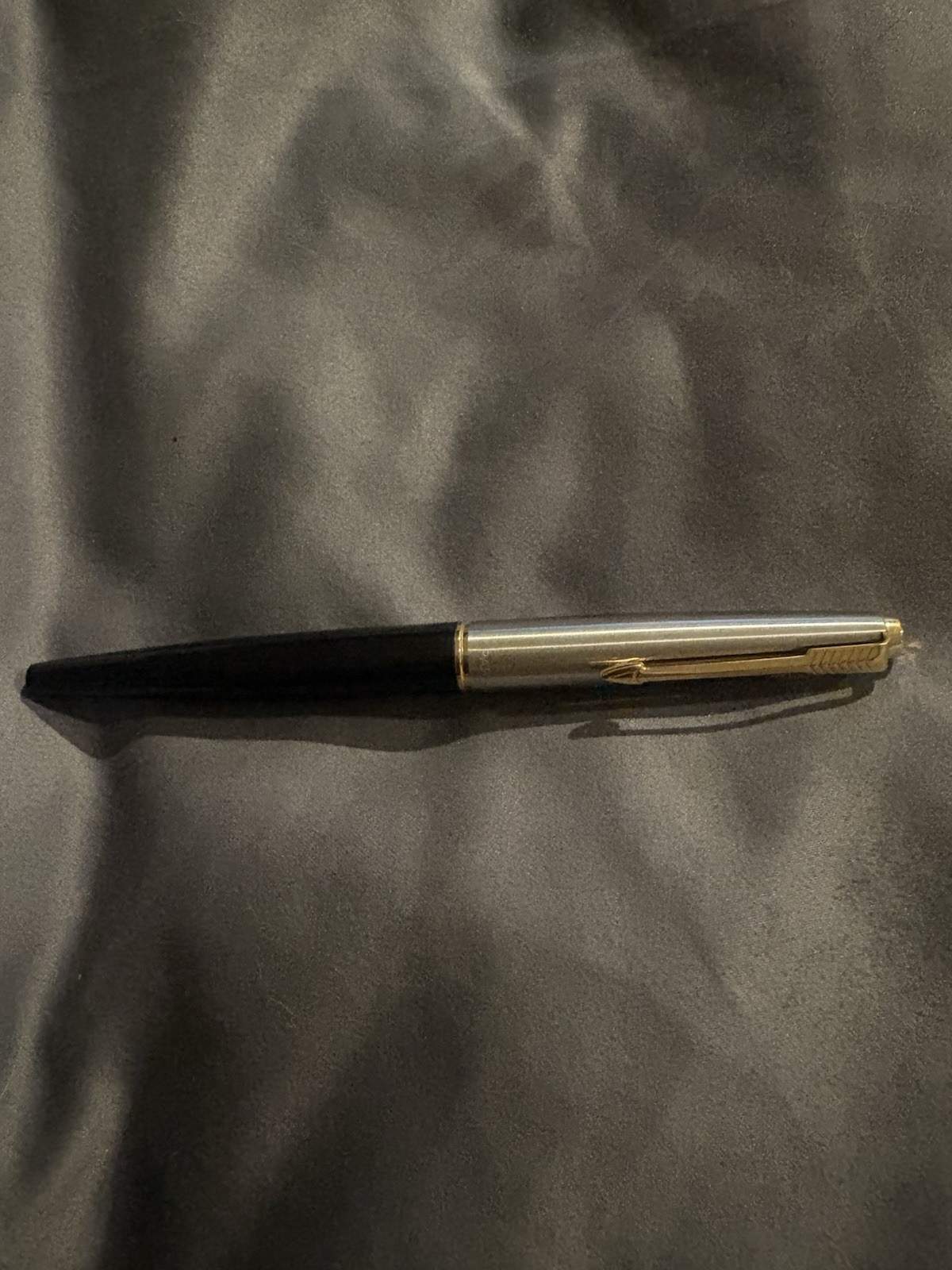 Vintage Parker Fountain Pen Black Barrel Metal Cap Gold Tone Trim USA Untested Vintage Parker Fountain Pen Black Barrel Metal Cap Gold Tone Trim USA Untested