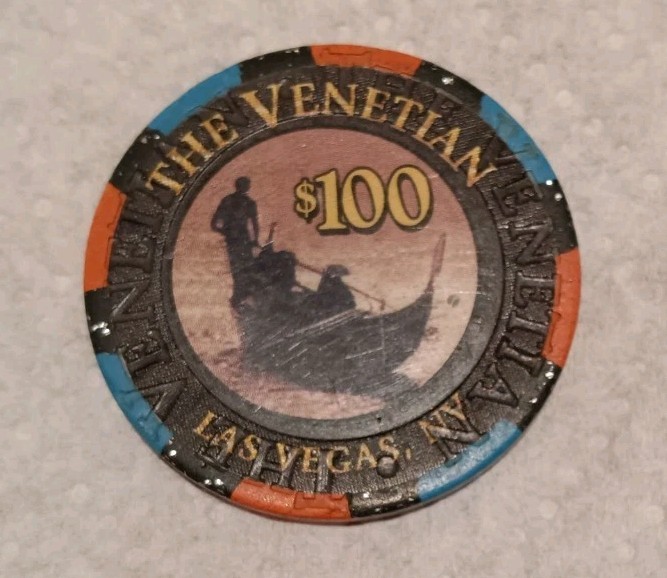 1999 The Venetian Las Vegas Gondolier $100 Chip - Obsolete, rarer 1999 The Venetian Las Vegas Gondolier $100 Chip - Obsolete, rarer