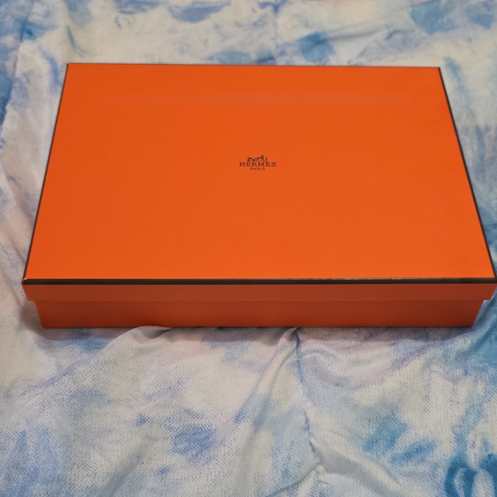 HERMÈS Orange Large Rectangle Lidded Logo Box w/ Foam Insert 2000-2009 HERMÈS Orange Large Rectangle Lidded Logo Box w/ Foam Insert 2000-2009