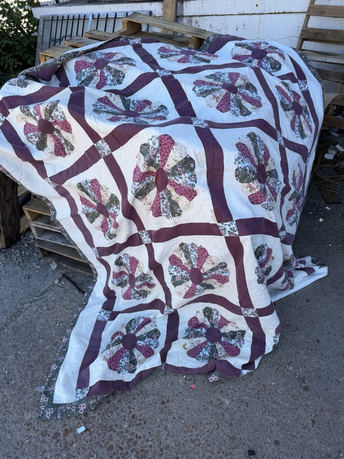 Vintage Flower Patchwork Quilt Cottage Core Americana 83X93 Vintage Flower Patchwork Quilt Cottage Core Americana 83X93