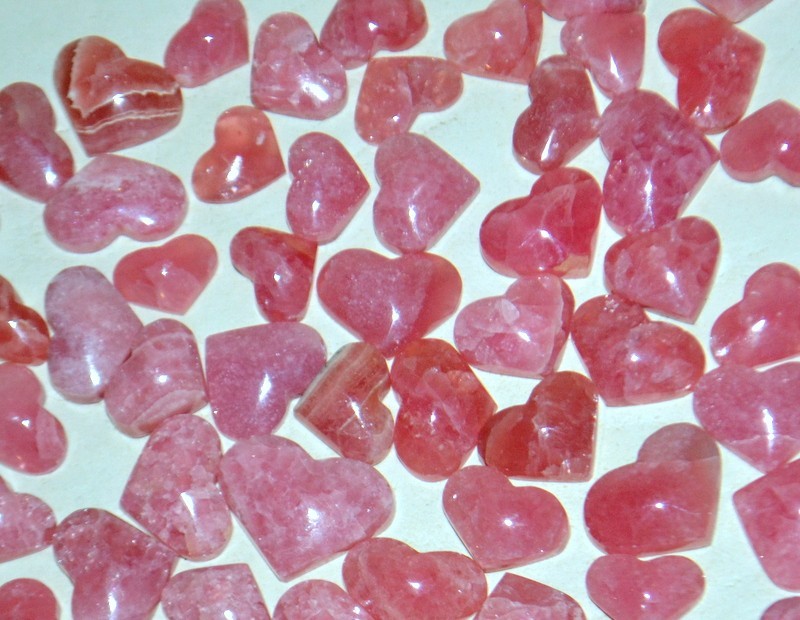 88 pcs LOT Rhodochrosite Gemmy Hearts deep red from Argentina * Bulk * A+ 88 pcs LOT Rhodochrosite Gemmy Hearts deep red from Argentina * Bulk * A+