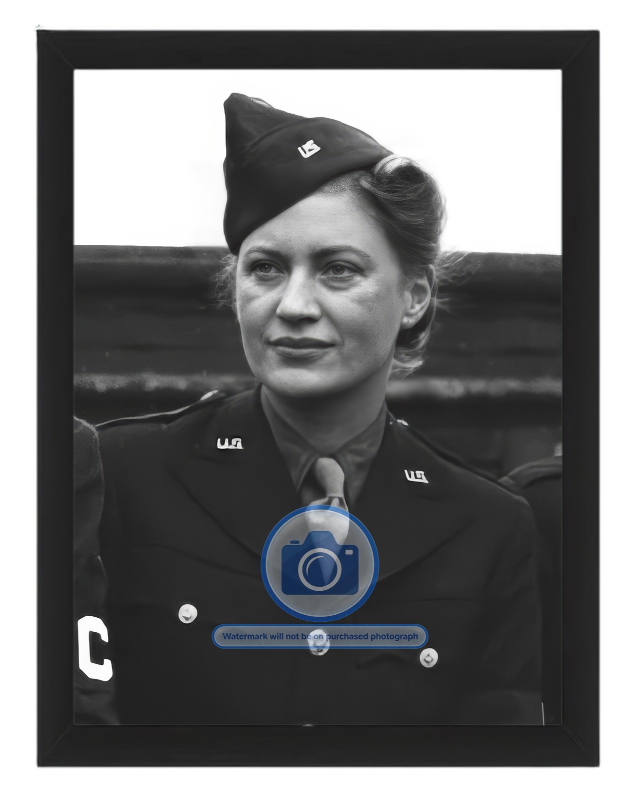 LEE MILLER U.S. ARMY WW2 REPORTER IN UNIFORM 1943 8X10 FRAMED PHOTO LEE MILLER U.S. ARMY WW2 REPORTER IN UNIFORM 1943 8X10 FRAMED PHOTO