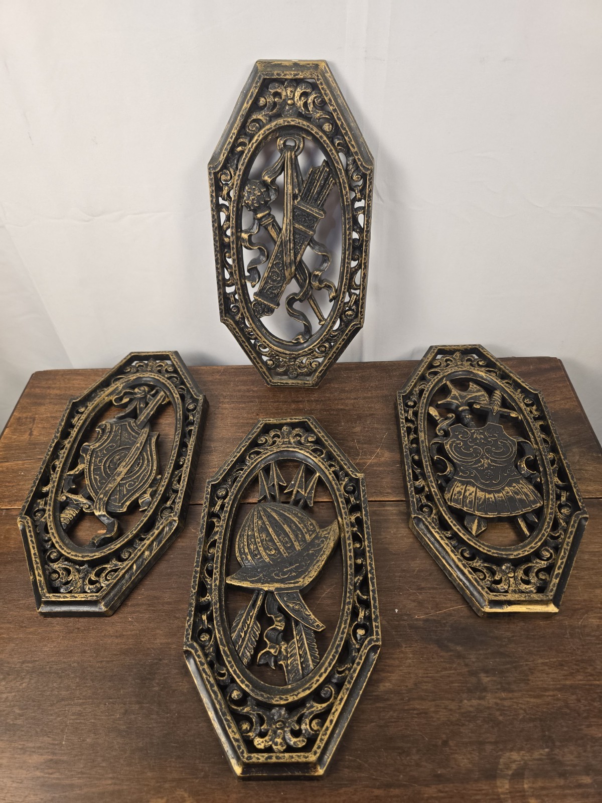 Set Of 4 VTG Homco Ornate Black Gold Wall Hanging Plaques Medieval Coat Of Arms Set Of 4 VTG Homco Ornate Black Gold Wall Hanging Plaques Medieval Coat Of Arms