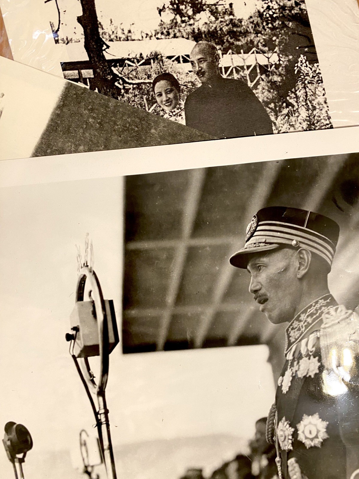 Rare vintage archival set — 2 photos of CHANG KAI‑SHEK / TCHANG KAI‑SHEK.