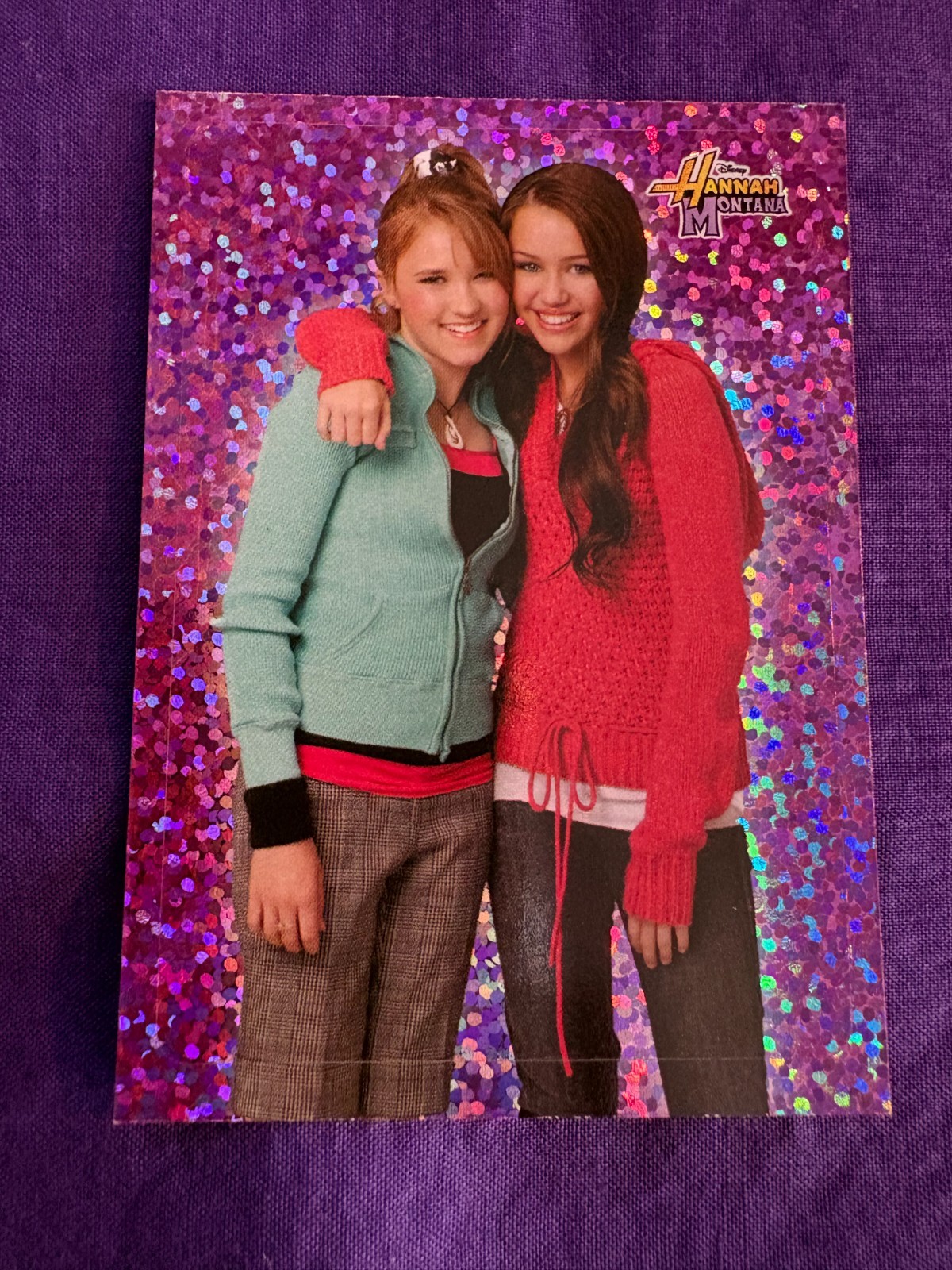 HANNAH MONTANA 2008 TOPPS DISNEY POP STARS QUIZ GLITTER CARD #5 RAREEE HANNAH MONTANA 2008 TOPPS DISNEY POP STARS QUIZ GLITTER CARD #5 RAREEE