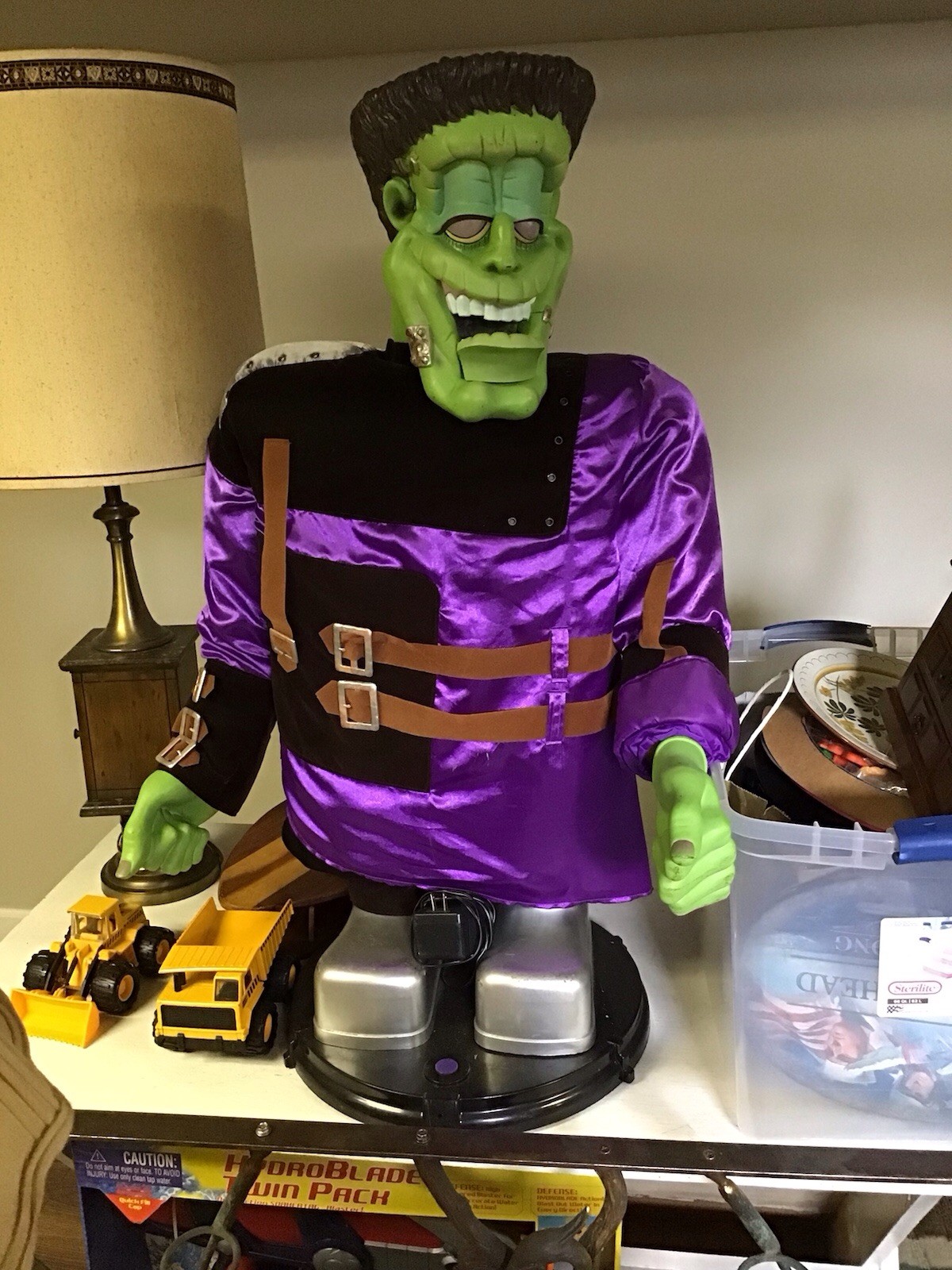RARE GEMMY FRANKENSTEIN HALLOWEEN LIFESIZE 5' SINGING DANCING PARTY MONSTER 2004 RARE GEMMY FRANKENSTEIN HALLOWEEN LIFESIZE 5' SINGING DANCING PARTY MONSTER 2004