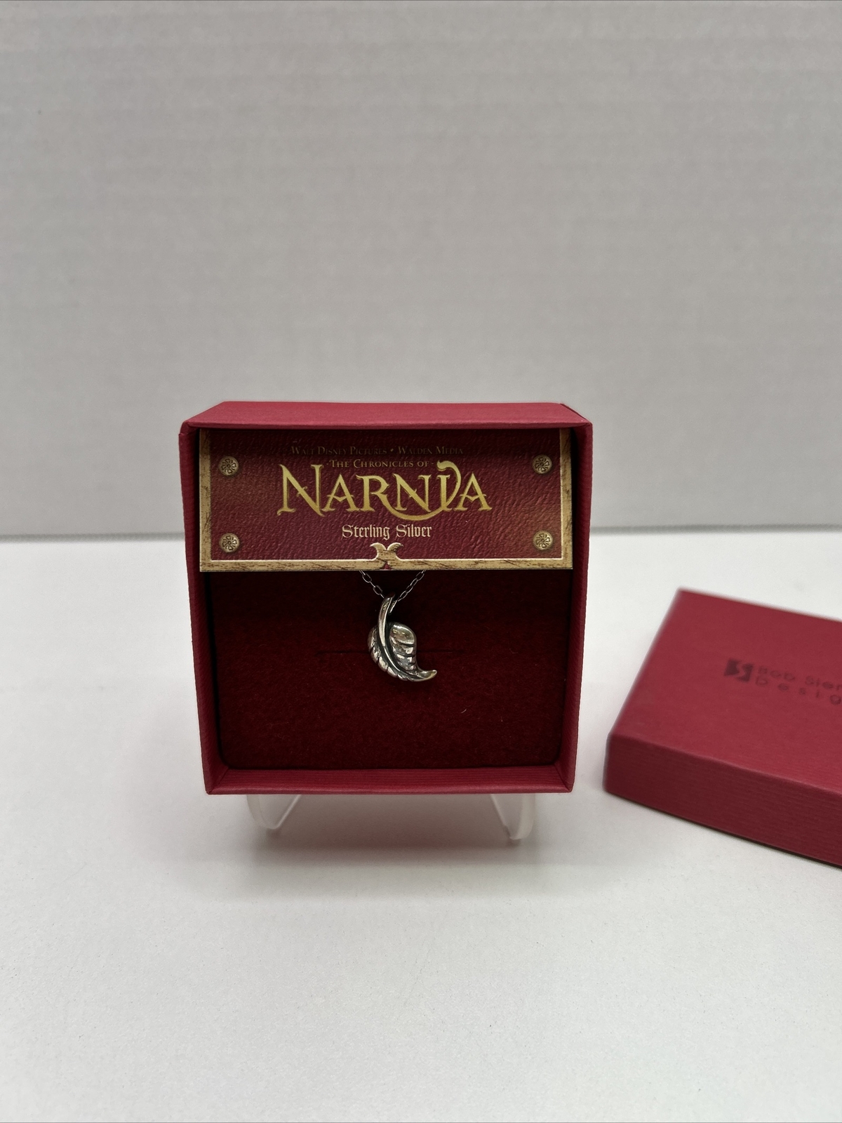 Disney Chronicles Of Narnia Leaf Sterling Silver Charm Necklace Disney Chronicles Of Narnia Leaf Sterling Silver Charm Necklace