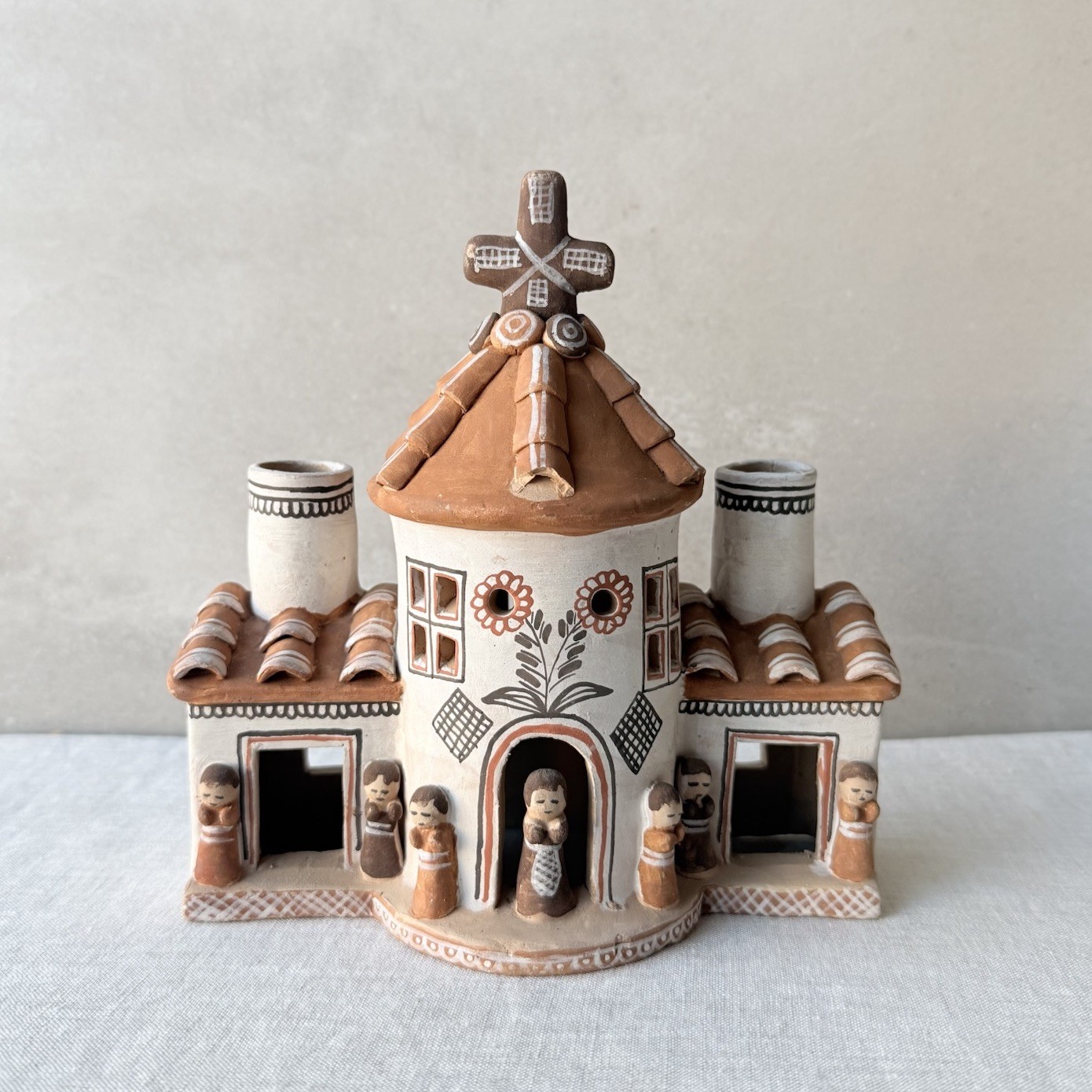 Vintage Peruvian Folk Art Candle Holder Ayacucho Quinua Pottery Church Vintage Peruvian Folk Art Candle Holder Ayacucho Quinua Pottery Church