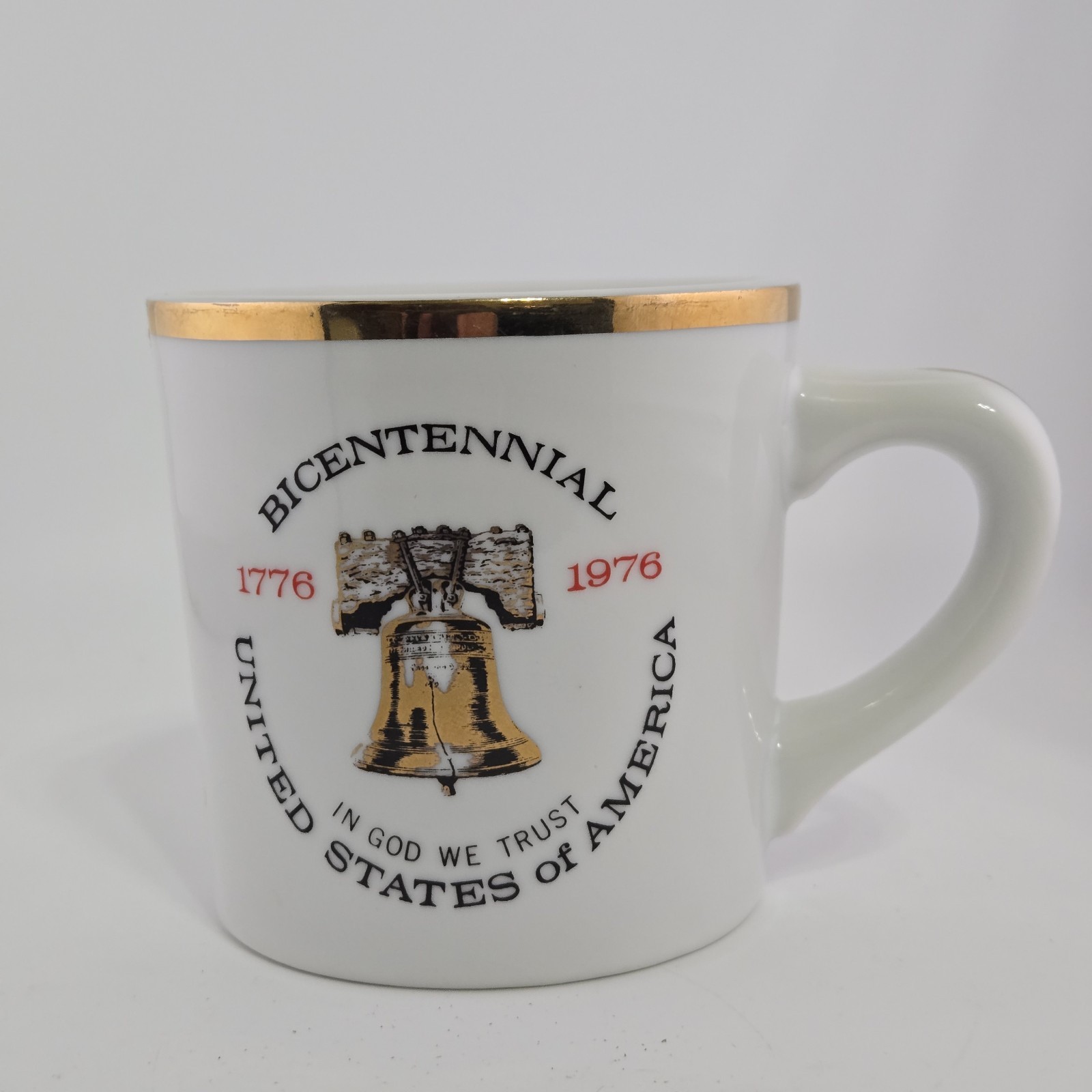 VTG Viletta BICENTENNIAL 1976 United States of America Coffee Mug White Gold VTG Viletta BICENTENNIAL 1976 United States of America Coffee Mug White Gold