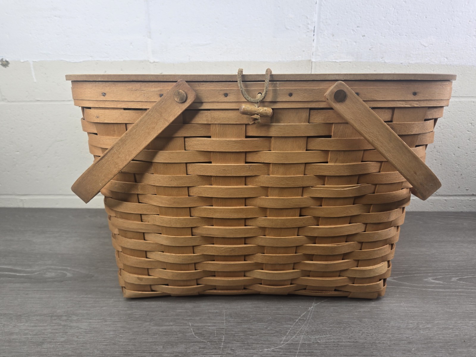 Vintage 1994 Large Longaberger Picnic Basket, Riser, Liner 16 x 12 x 11