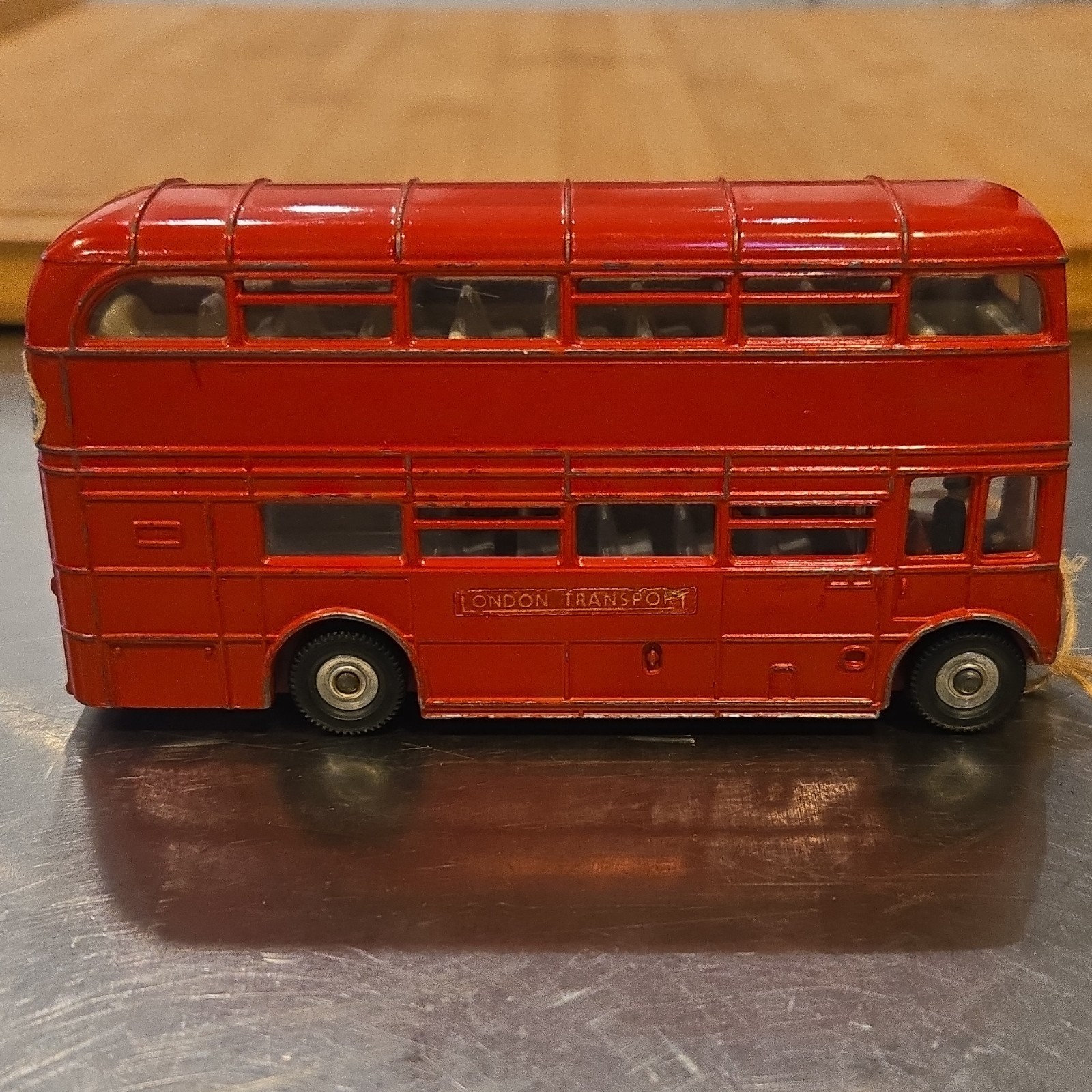 • Dinky Toys No 289 AEC Routemaster Double Decker Bus Made In England Diecast • Dinky Toys No 289 AEC Routemaster Double Decker Bus Made In England Diecast