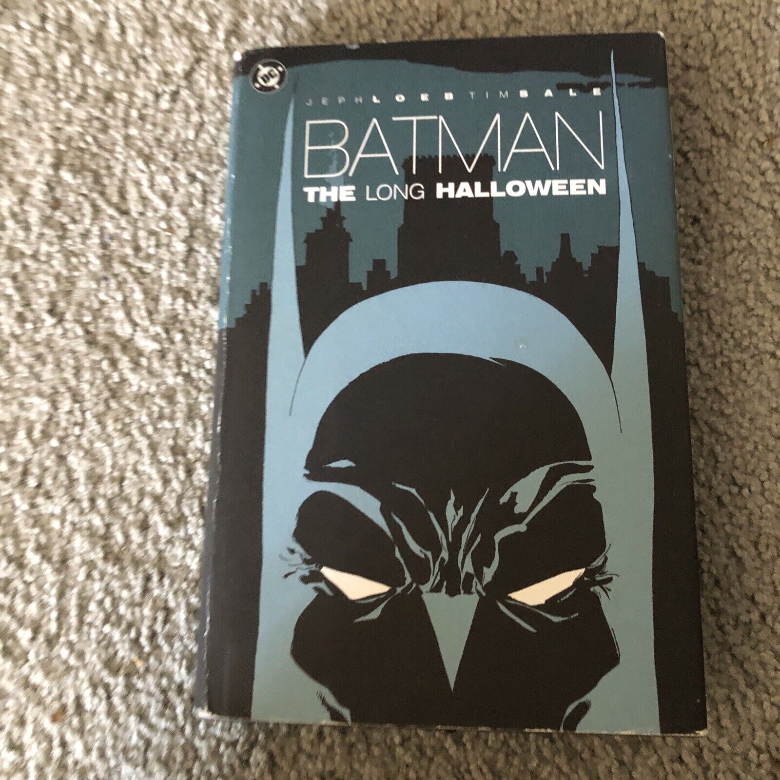 Batman: The Long Halloween Jeph Loeb HARDCOVER DC Comics