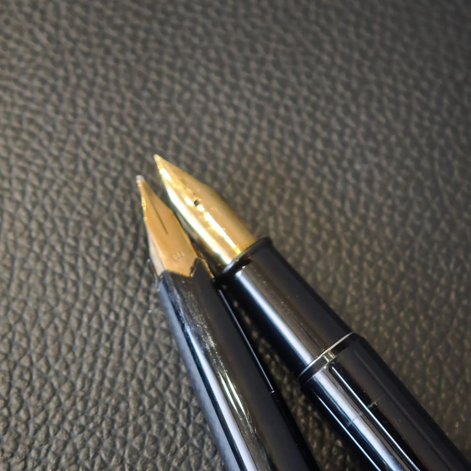Fountain Pen MONTBLANC 221 585 Mark PILOT Fountain Pen 2 Piece Set K14 Gold
