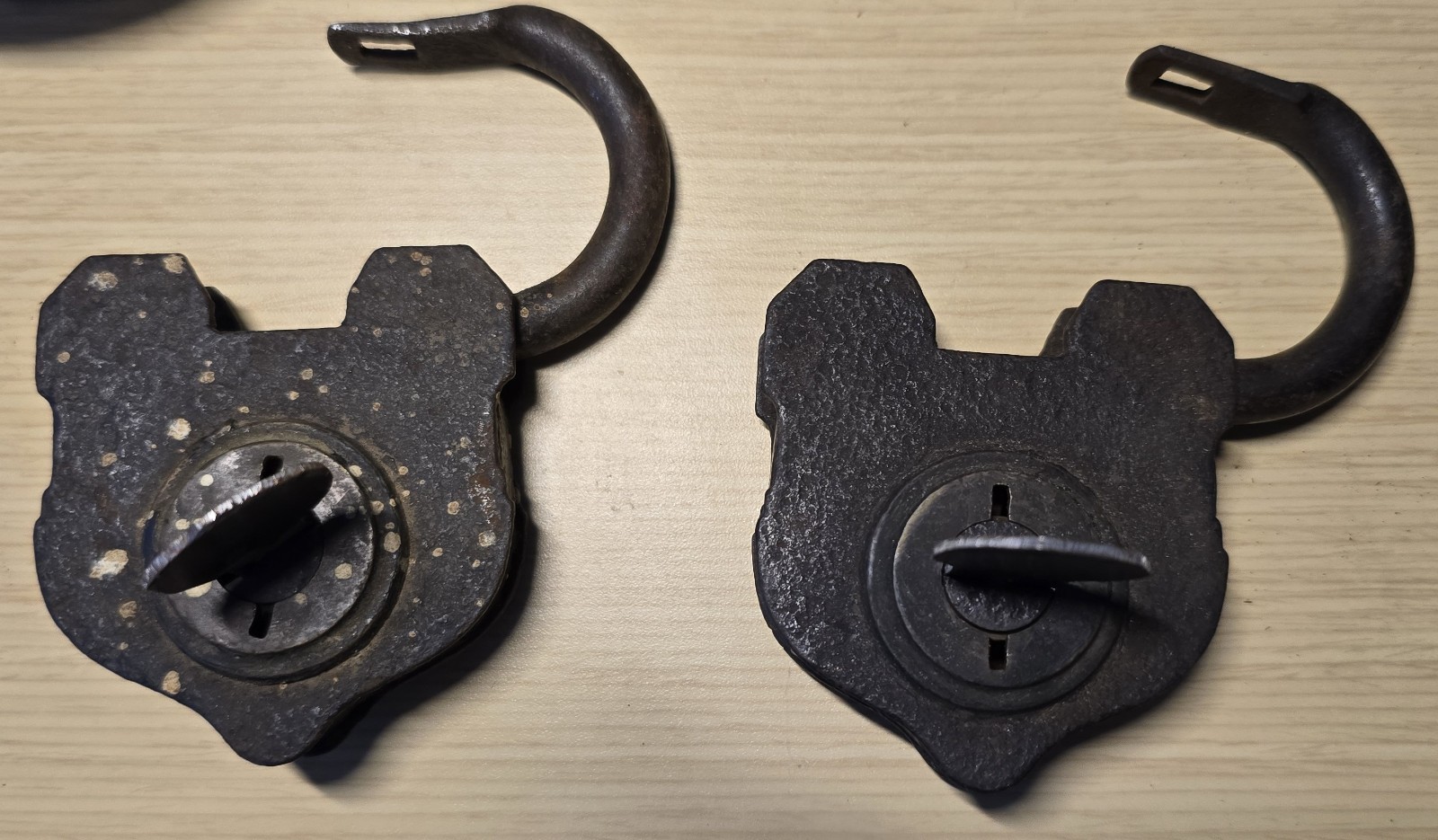 Lot of 2 x S & C Co. Sargent Antique Steel & Brass Padlock with Key - Works LG Lot of 2 x S & C Co. Sargent Antique Steel & Brass Padlock with Key - Works LG