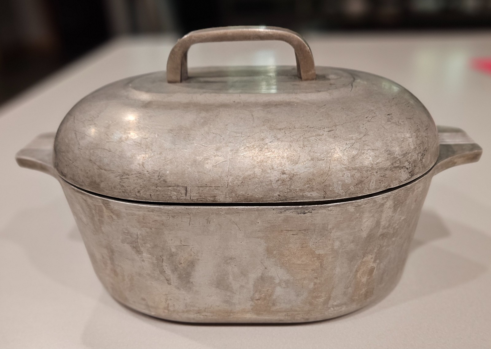 Magnalite 4 1/2 Quart Oval Dutch Oven Roaster w/ LID - 4.5 USA 12.5x8x4 VTG