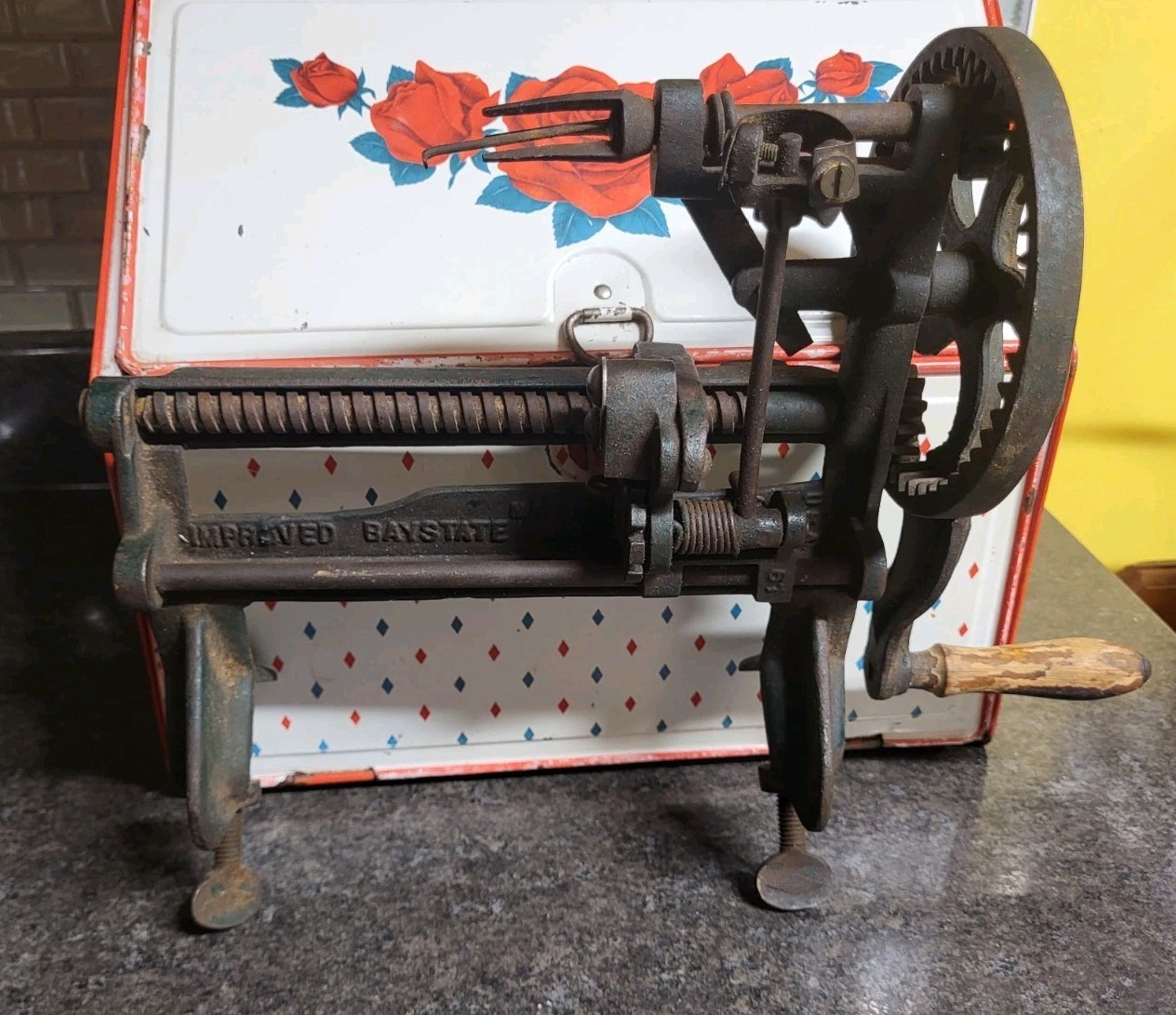 Antique GOODELL CO Apple Peeler 64 Improved BAYSTATE Vintage Cast Iron NICE COND
