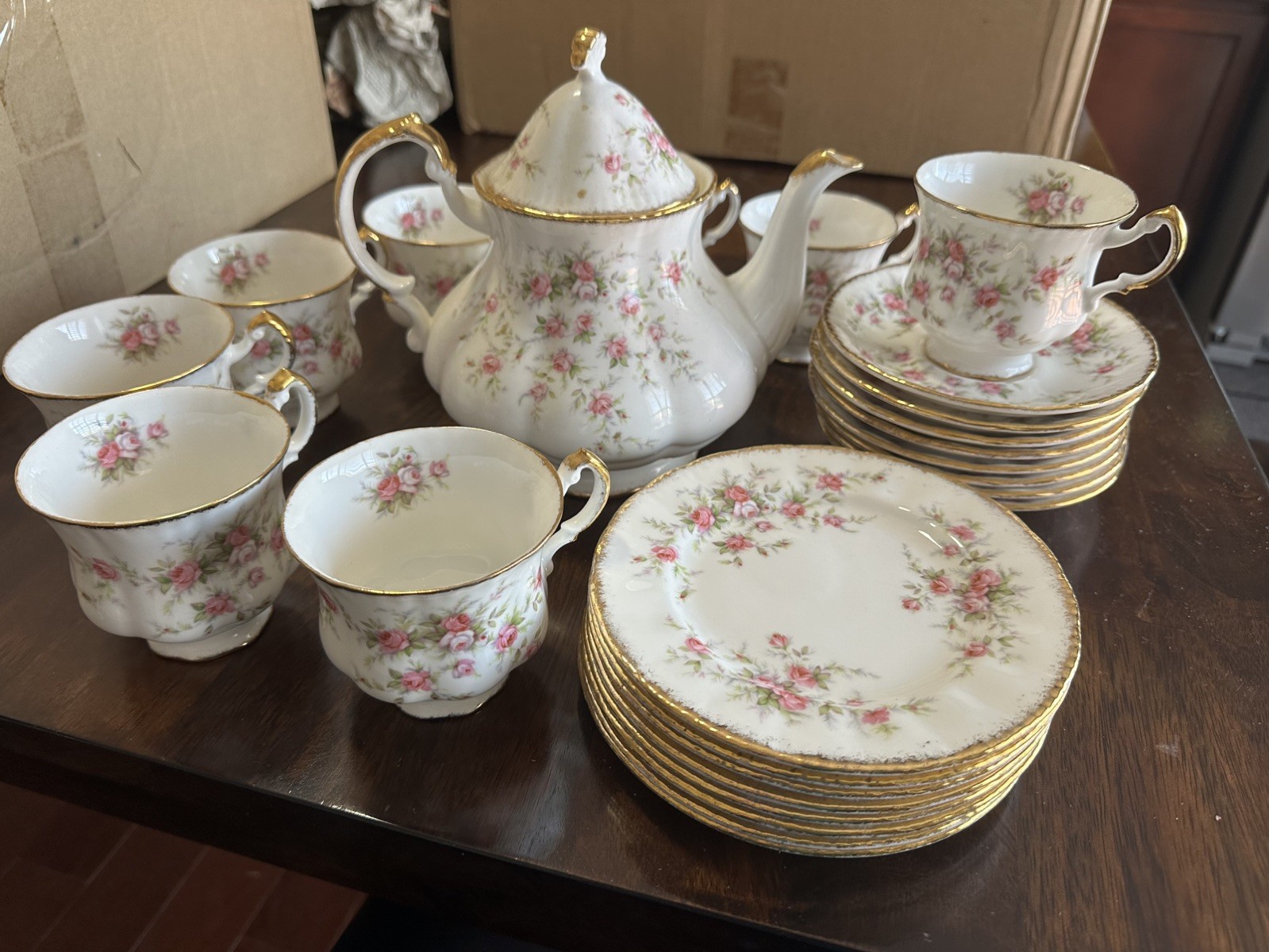 Vintage Paragon Victorian Tea Set 22kt Gold Bone China England Vintage Paragon Victorian Tea Set 22kt Gold Bone China England