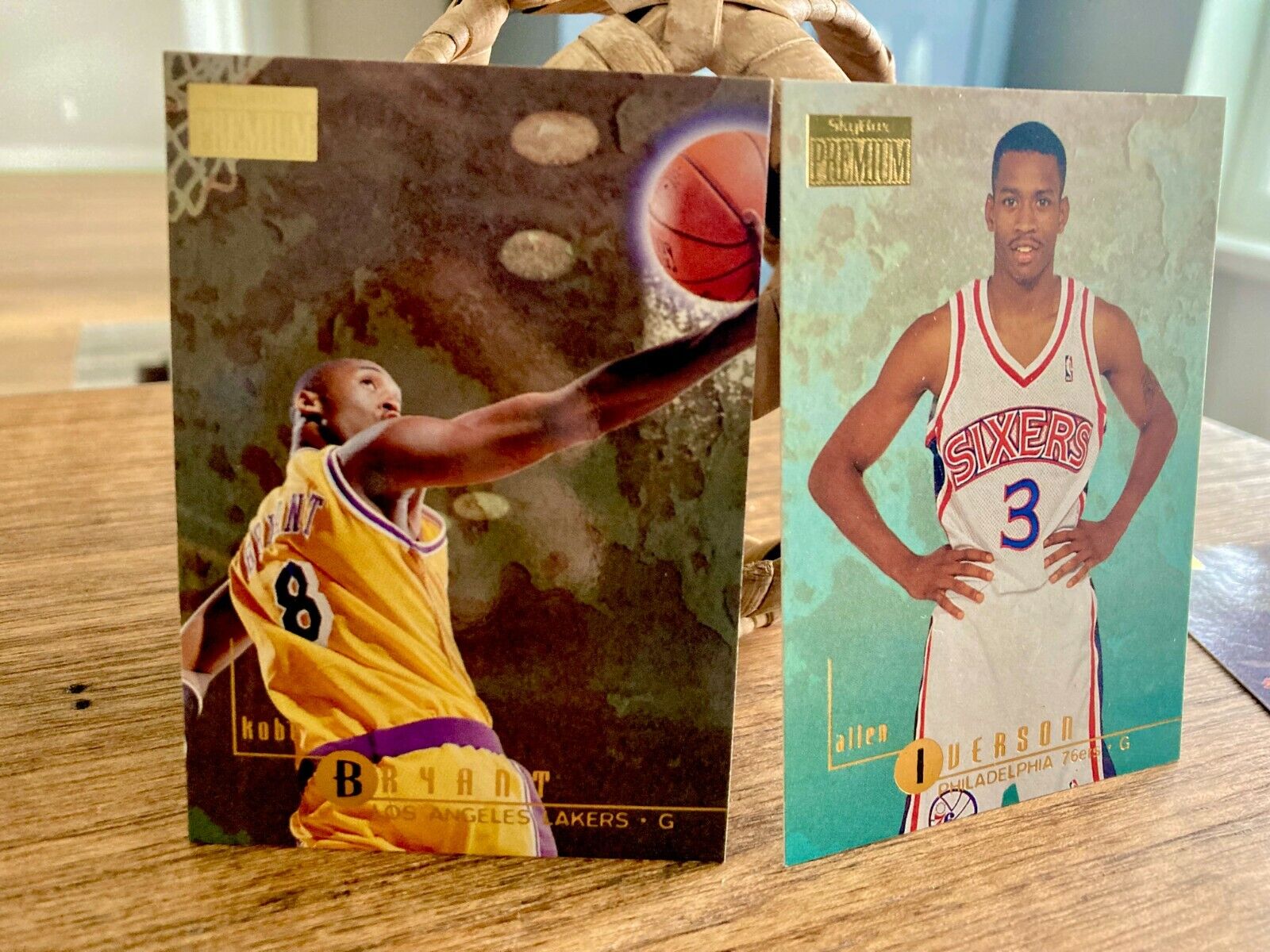 1996-97 Skybox Premium Kobe Bryant RC #55 Lakers + Iverson RC & 7 others