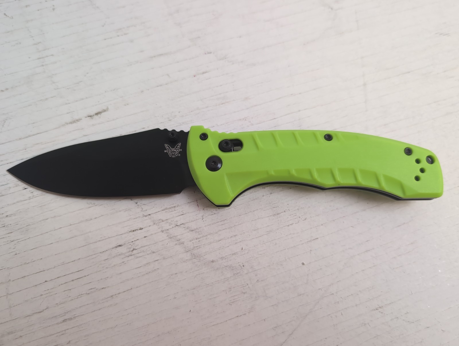 Benchmade Turret Knife Neon Green G-10 Grip S30V Straight Edge Axis Lock Benchmade Turret Knife Neon Green G-10 Grip S30V Straight Edge Axis Lock