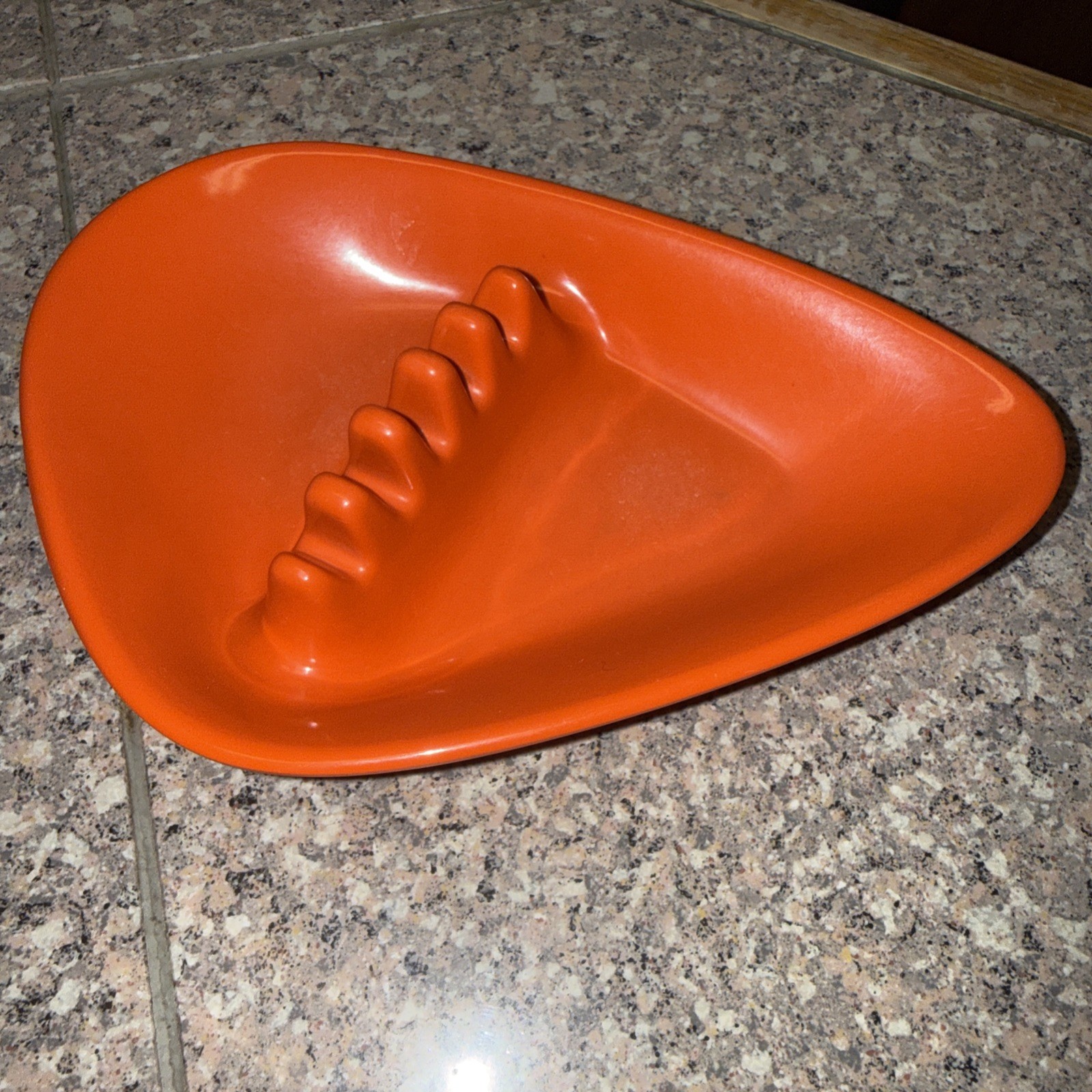 Anholt Vintage Ashtray Orange Atomic Boomerang Melamine MCM Barware Kitchen Anholt Vintage Ashtray Orange Atomic Boomerang Melamine MCM Barware Kitchen
