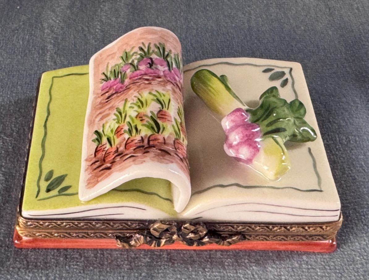 Limoges France E.G. Versailles Garden Book Trinket Box Peint Main Limited Ed Limoges France E.G. Versailles Garden Book Trinket Box Peint Main Limited Ed
