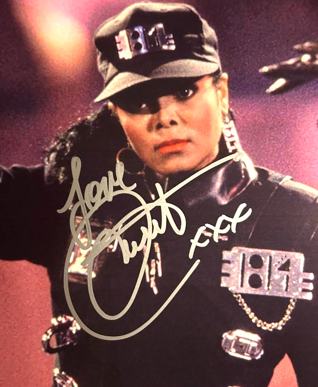 JANET JACKSON Signed 8x10