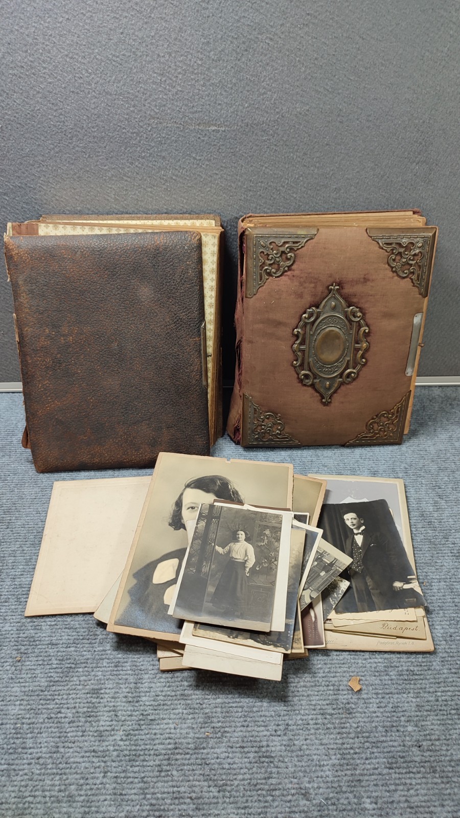 2 Antique Victorian Edwardian Photo Albums CDV Cabinet Cards Europe Australia 2 Antique Victorian Edwardian Photo Albums CDV Cabinet Cards Europe Australia