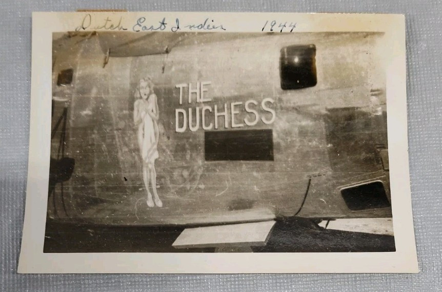 Vtg WWII 1944 The Duchess B-24 Bomber Nose Art Photo Pin-Up Dutch East Indies Vtg WWII 1944 The Duchess B-24 Bomber Nose Art Photo Pin-Up Dutch East Indies