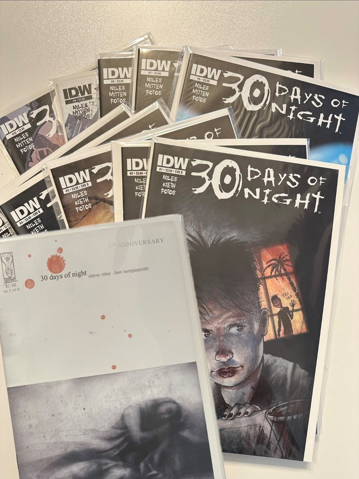 30 Days Of Night 5th Anniversary #1 and Vol 2 (2011) Issues #1-10 IDW VF/NM and 30 Days Of Night 5th Anniversary #1 and Vol 2 (2011) Issues #1-10 IDW VF/NM and