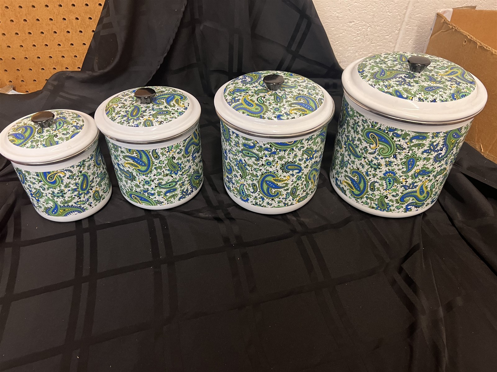 Vintage 4 Pc. 1970s Enamelware Paisley Green Enamel Canister Set Vintage 4 Pc. 1970s Enamelware Paisley Green Enamel Canister Set