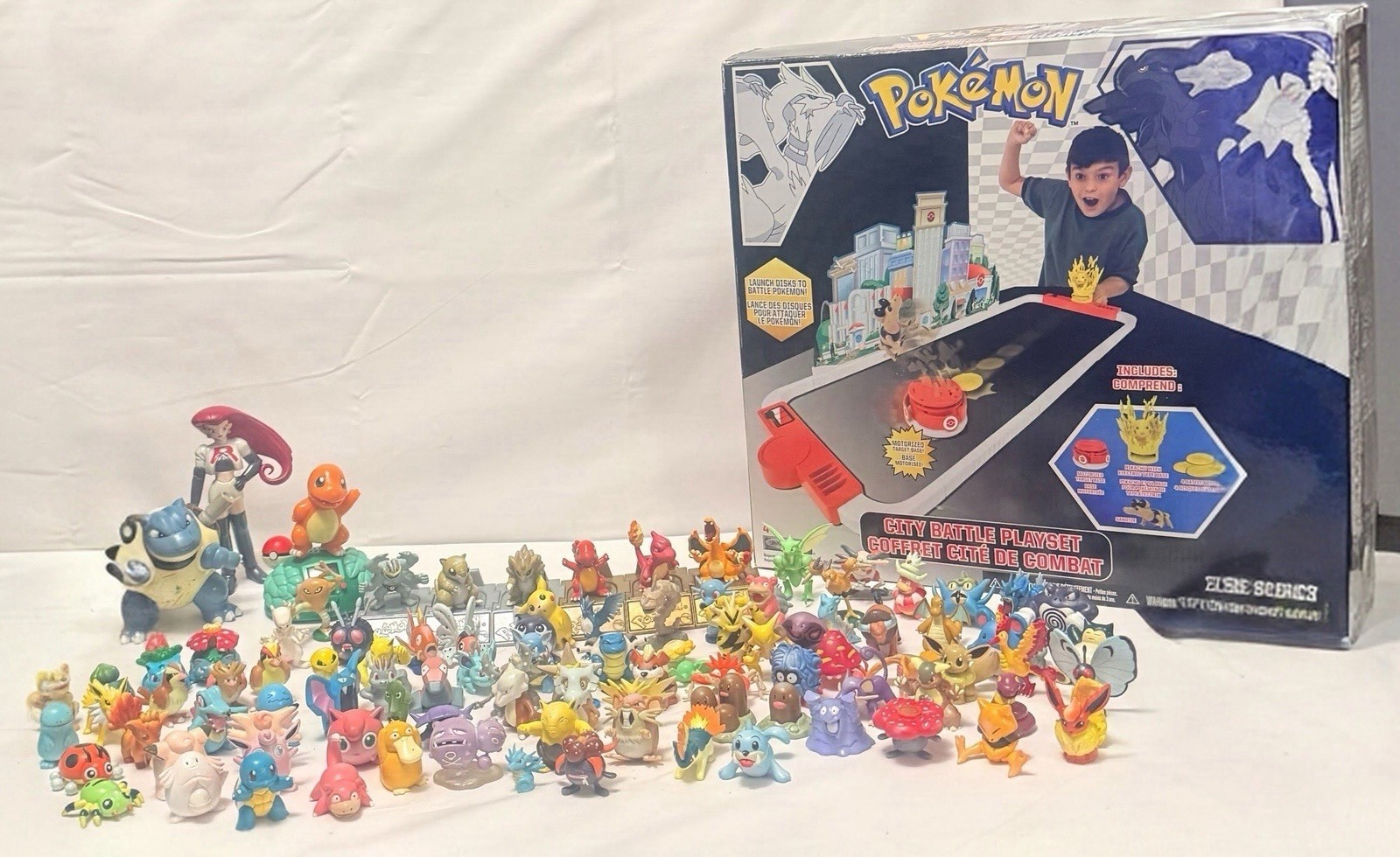 Vintage 90’s TOMY 95 Pokémon Mini Figurine Jessie Trainer & City Battle Playset Vintage 90’s TOMY 95 Pokémon Mini Figurine Jessie Trainer & City Battle Playset