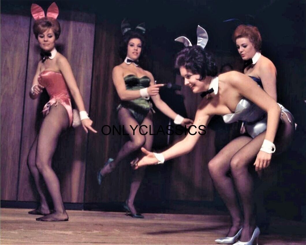 1962 SEXY PLAYBOY BUNNIES CHICAGO IL CLUB MANSION 8X10 PHOTO PINUP CHEESECAKE