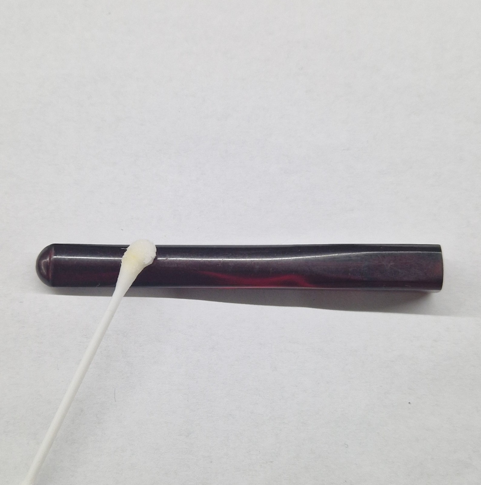 Vintage Dark Cherry Red Amber / Bakelite Cigarette Holder Mouthpiece 9.2g Vintage Dark Cherry Red Amber / Bakelite Cigarette Holder Mouthpiece 9.2g