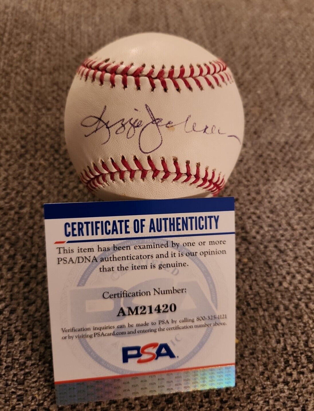REGGIE JACKSON SIGNED OFFICIAL BASEBALL NY YANKEES PSA/DNA AUTHENTICATED#AM21420