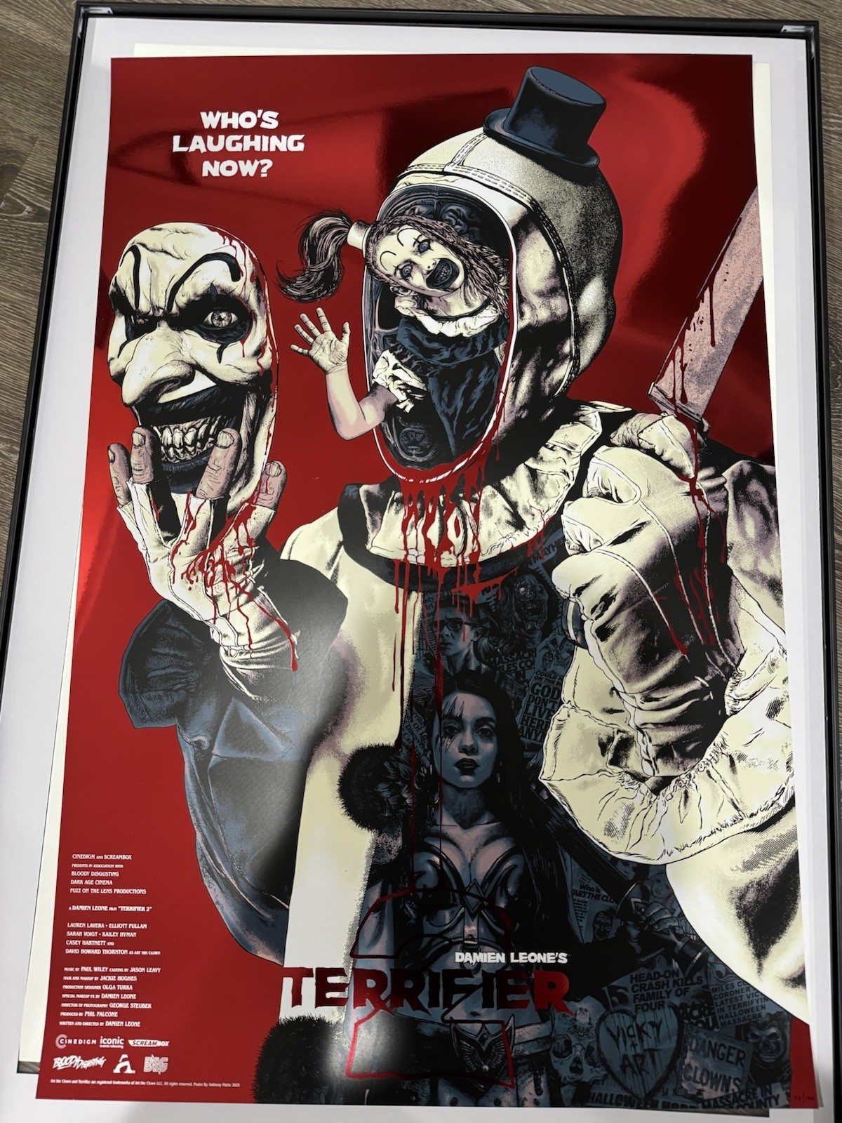 Anthony PETRIE Terrifier 2 Foil BOTTLENECK GALLERY 24x36 Anthony PETRIE Terrifier 2 Foil BOTTLENECK GALLERY 24x36