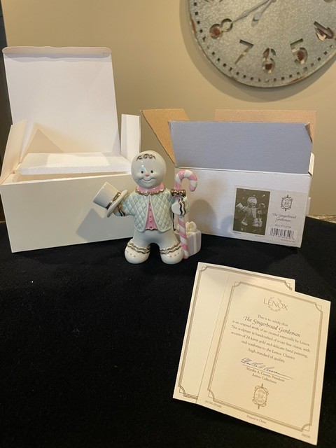 Lenox Gingerbread Gentleman Figurine Box + COA New # 271169 Discontinued in 2001 Lenox Gingerbread Gentleman Figurine Box + COA New # 271169 Discontinued in 2001