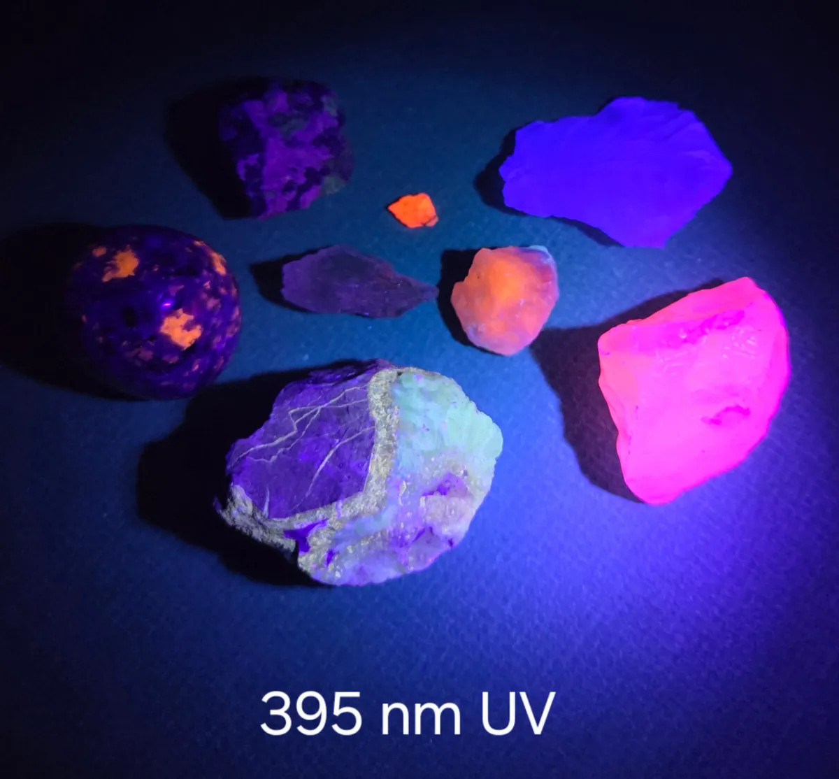 Fluorescent Minerals Collector Set Fluorescent Minerals Collector Set