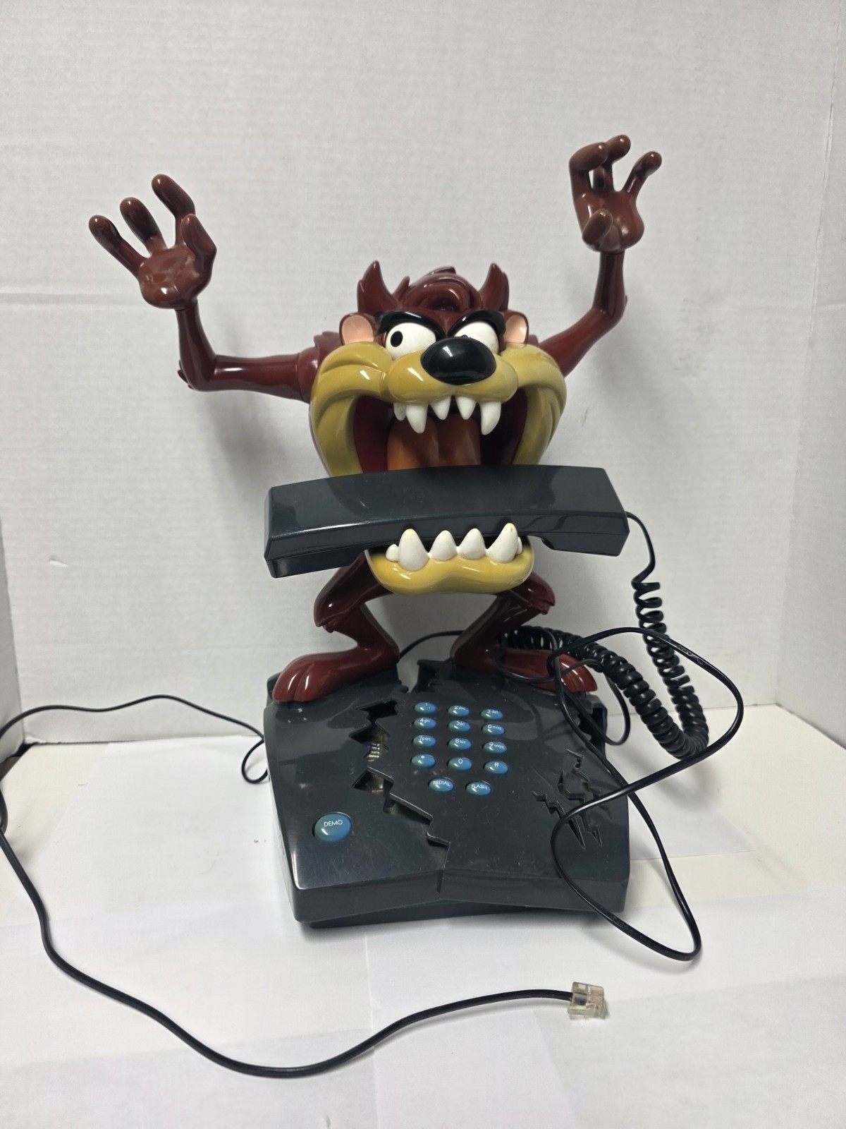 Vintage Looney Tunes Tazmanian Devil Talking Animated Telephone Great Shape Vintage Looney Tunes Tazmanian Devil Talking Animated Telephone Great Shape