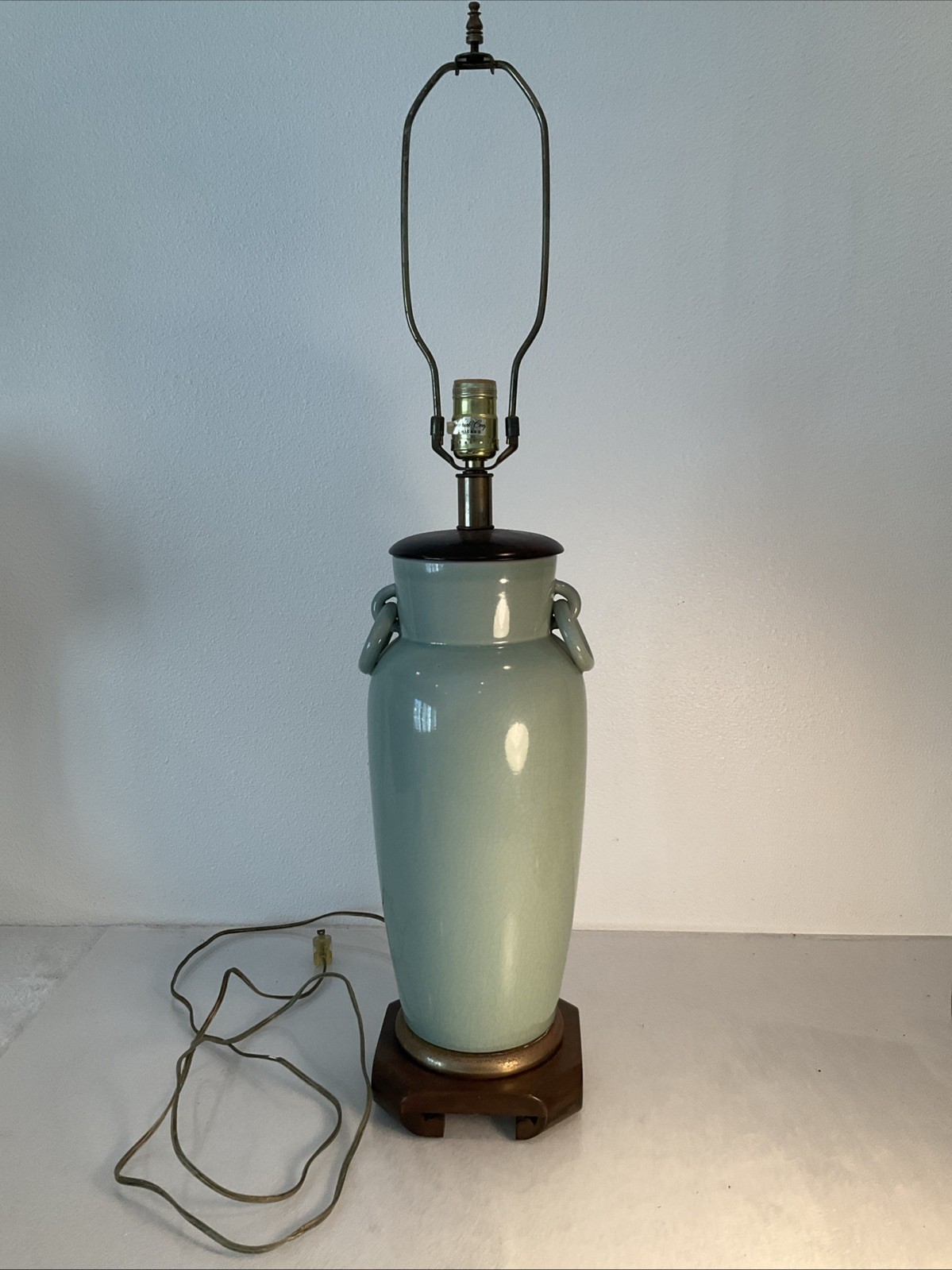 Vintage Fredrick Cooper Celadon green Crackled Glaze Chinoiserie Lamp