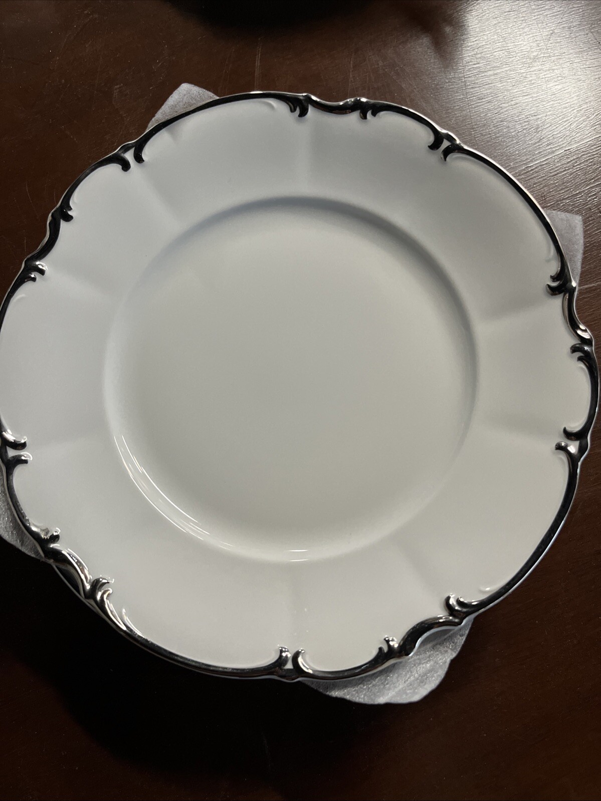 SET of 4 Hutschenreuther Sylvia Large Dinner Plate Platinum Trim 10 7/8 SET of 4 Hutschenreuther Sylvia Large Dinner Plate Platinum Trim 10 7/8