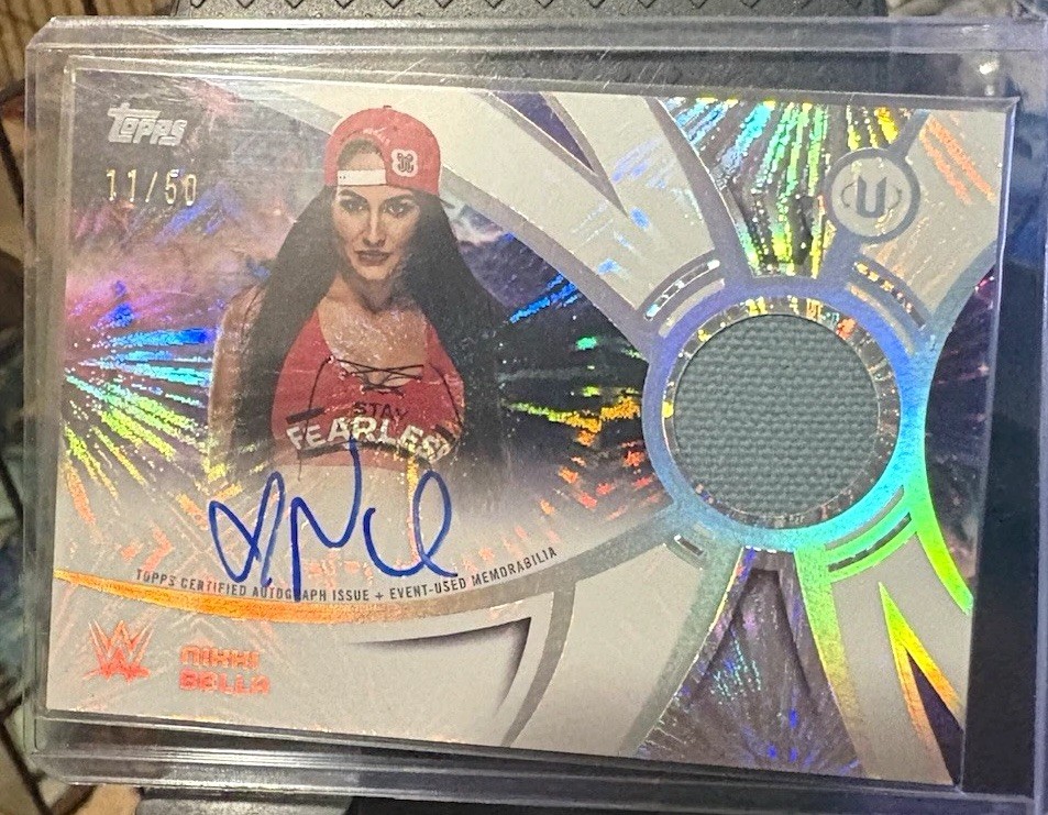 Topps 2019 WWE Undisputed Nikki Bella Auto SRS-NB Superstar Relic Sig 11/50