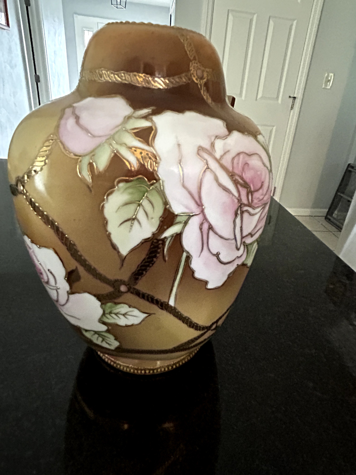 Vtg Japanese Nippon Porcelain Vas Hand Painted Tan/Pink Roses 9 in High Vtg Japanese Nippon Porcelain Vas Hand Painted Tan/Pink Roses 9 in High