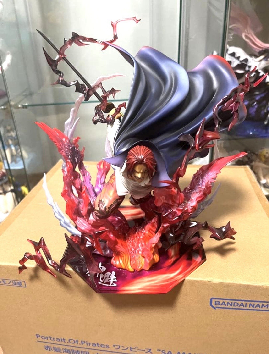 MegaHouse P.O.P SA-MAXIMUM One Piece Red Hair Shanks Kamusari Figure Used