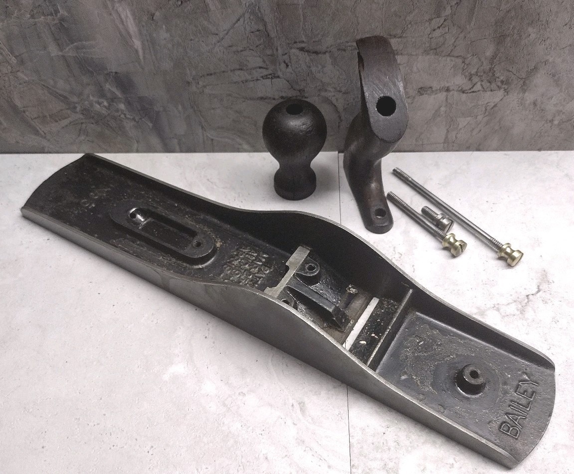 Stanley Bailey N° 5-1/2 ~ Smooth Sole Jack Plane ~ BODY AND HANDLES ONLY ~USA Stanley Bailey N° 5-1/2 ~ Smooth Sole Jack Plane ~ BODY AND HANDLES ONLY ~USA