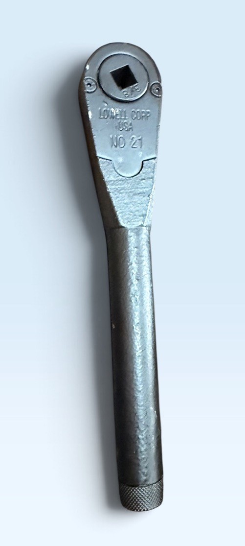 Vtg Lowell No. 21 Ratchet 3/8” Square Made In USA (J2) Vtg Lowell No. 21 Ratchet 3/8” Square Made In USA (J2)
