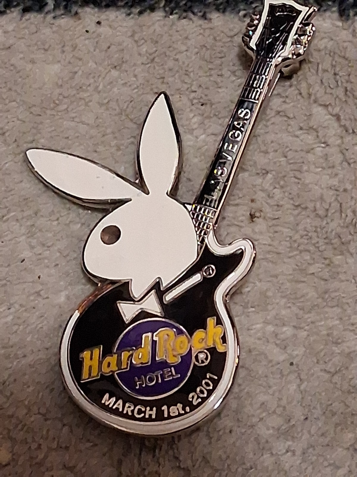 2001 playboy bunny pin from the hard Rock hotel Las Vegas casino very rare... 2001 playboy bunny pin from the hard Rock hotel Las Vegas casino very rare...