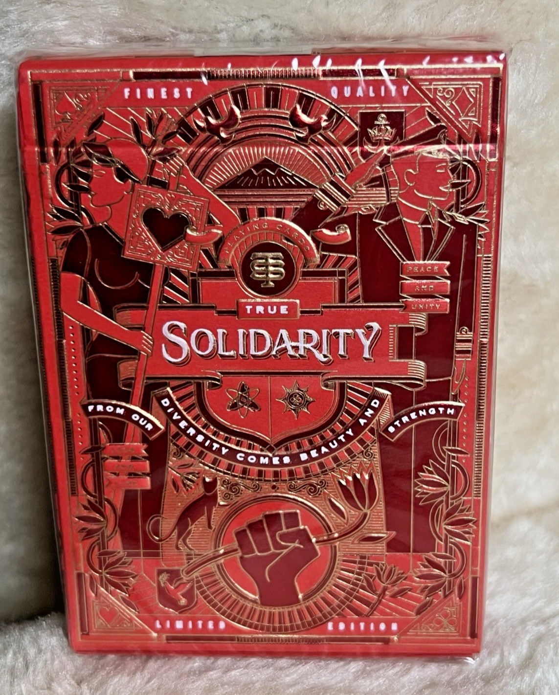 Solidarity - Loving Red Ed. Playing Cards - Riffle Shuffle - USPCC - #0234/2500 Solidarity - Loving Red Ed. Playing Cards - Riffle Shuffle - USPCC - #0234/2500