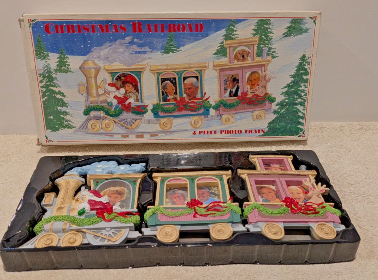 Vtg 1991 Malden Christmas Railroad 3 Pc Photo Train Photo Frame Set Boxed NOS Vtg 1991 Malden Christmas Railroad 3 Pc Photo Train Photo Frame Set Boxed NOS