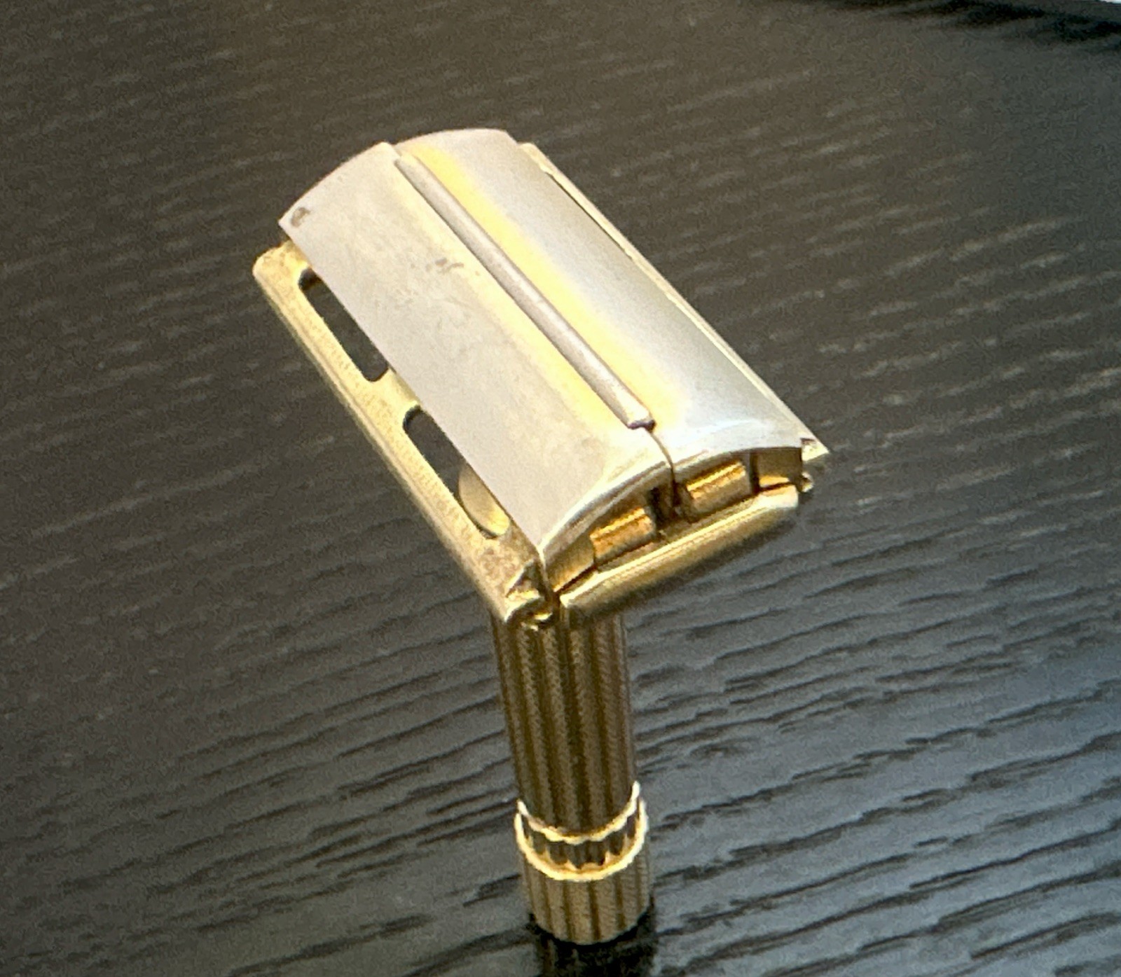 Vintage 1946-47 Gillette ARISTOCRAT Safety Razor/Double Edge/TTO Vintage 1946-47 Gillette ARISTOCRAT Safety Razor/Double Edge/TTO